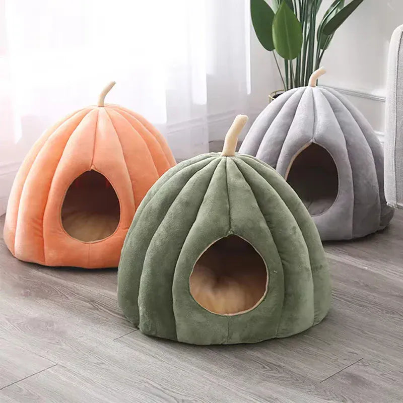 TechnuPet Cat Bed Pumpkin Warm Cat Bed